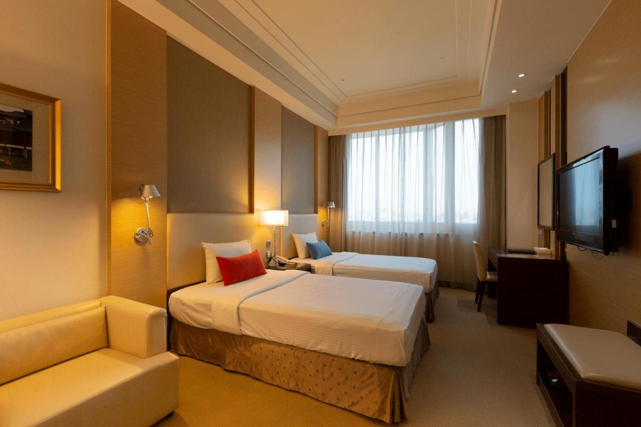 Ever Delightful Business Hotel Chiayi City Luaran gambar
