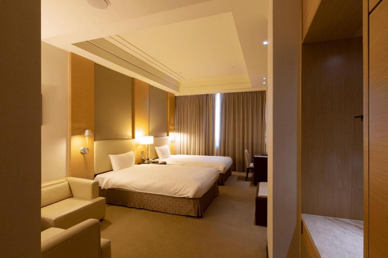 Ever Delightful Business Hotel Chiayi City Luaran gambar