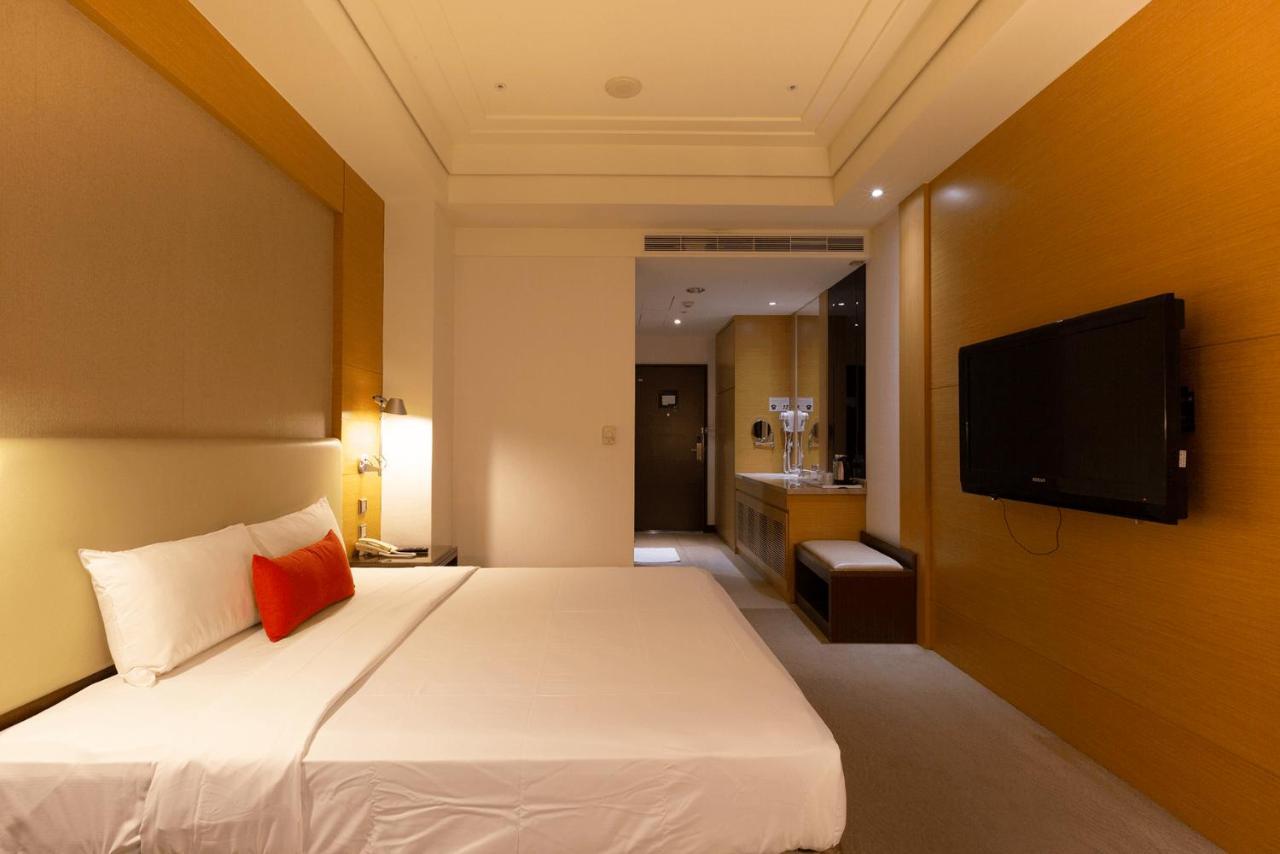 Ever Delightful Business Hotel Chiayi City Luaran gambar
