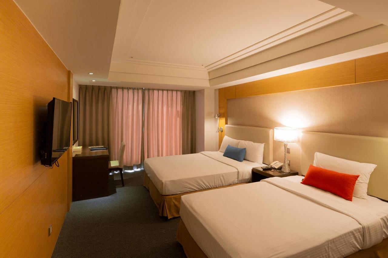 Ever Delightful Business Hotel Chiayi City Luaran gambar
